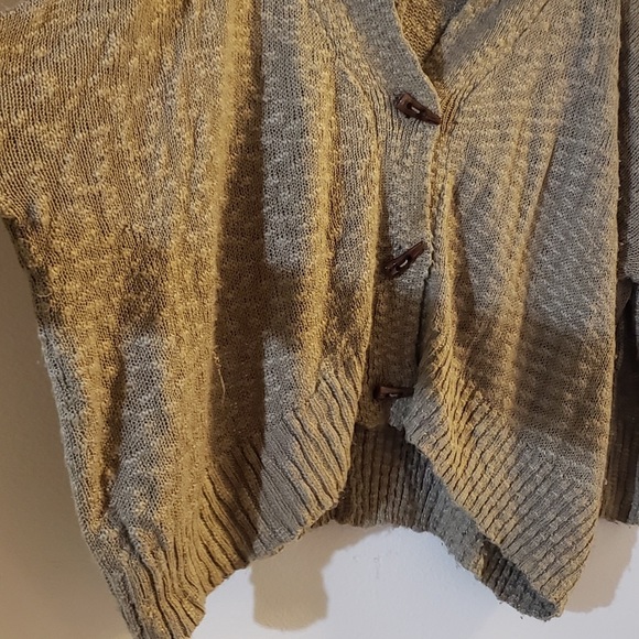 Elan | Oversized Knit Cardigan Sweater - Picture 8 of 9